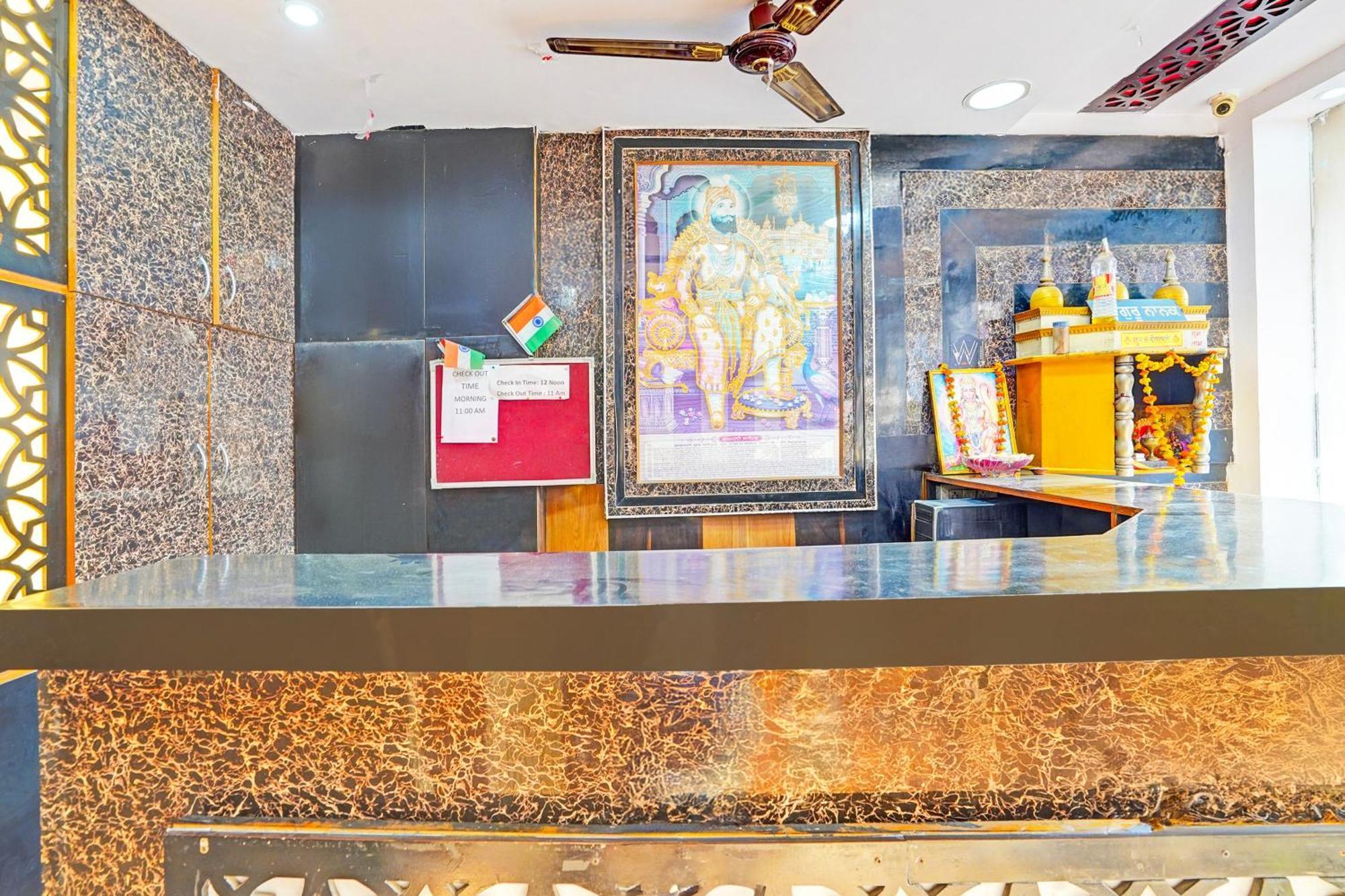 Super Hotel O Charbagh Formerly Khalsa Inn Lucknow Extérieur photo