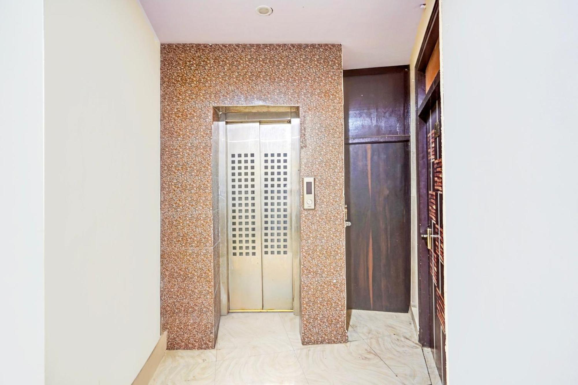 Super Hotel O Charbagh Formerly Khalsa Inn Lucknow Extérieur photo
