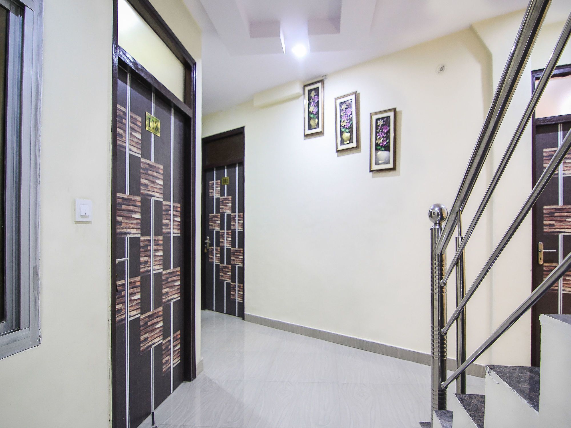 Super Hotel O Charbagh Formerly Khalsa Inn Lucknow Extérieur photo